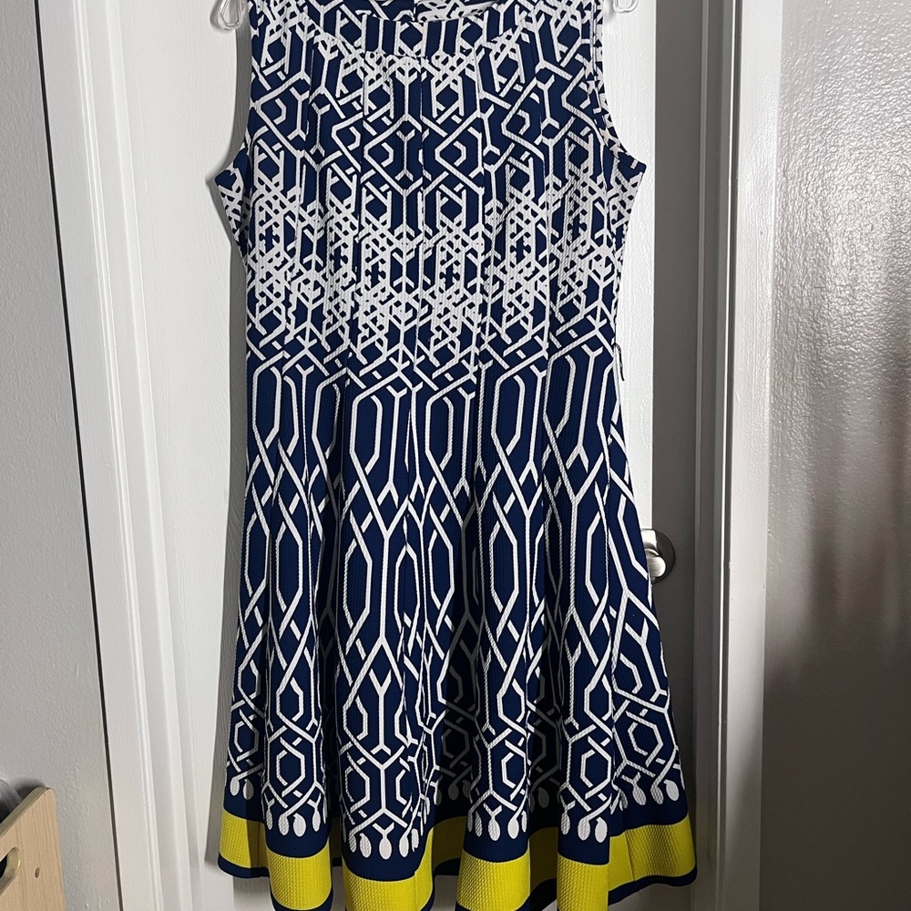 Spectacular Blue Midi Dress with Yellow Strip